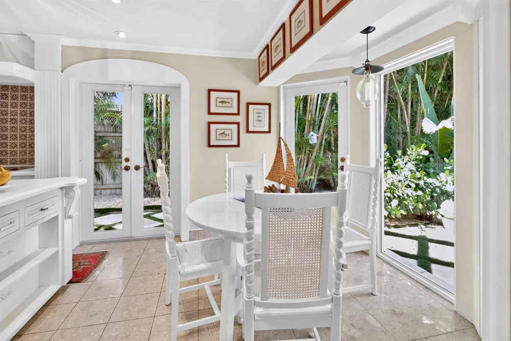 714 S Atlantic Drive Lantana, FL 33462