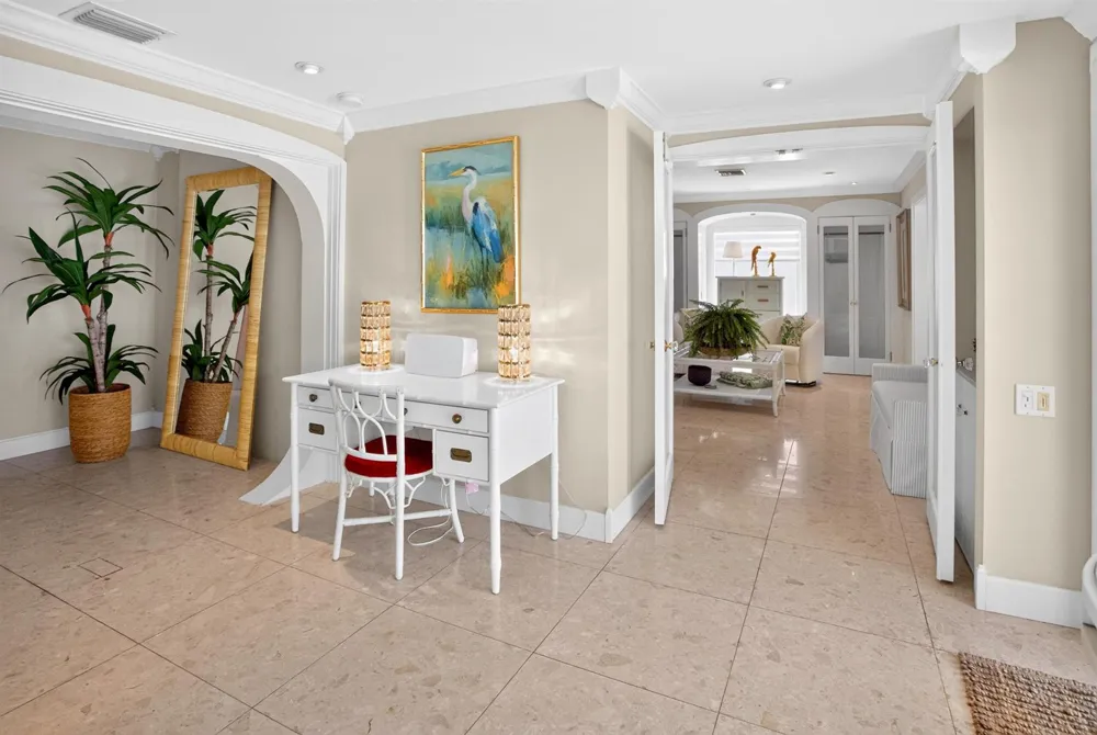 714 S Atlantic Drive Lantana, FL 33462