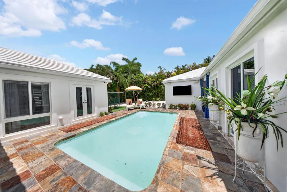714 S Atlantic Drive Lantana, FL 33462