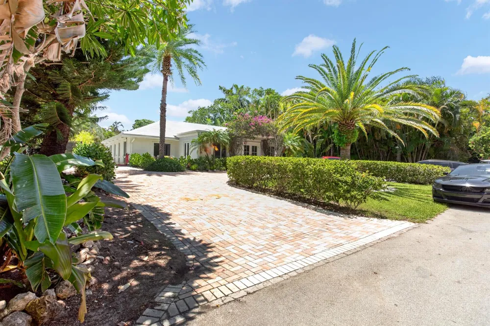 714 S Atlantic Drive Lantana, FL 33462