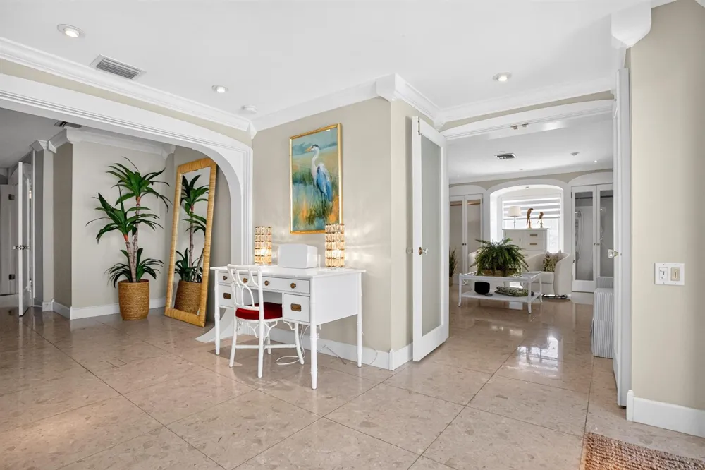 714 S Atlantic Drive Lantana, FL 33462