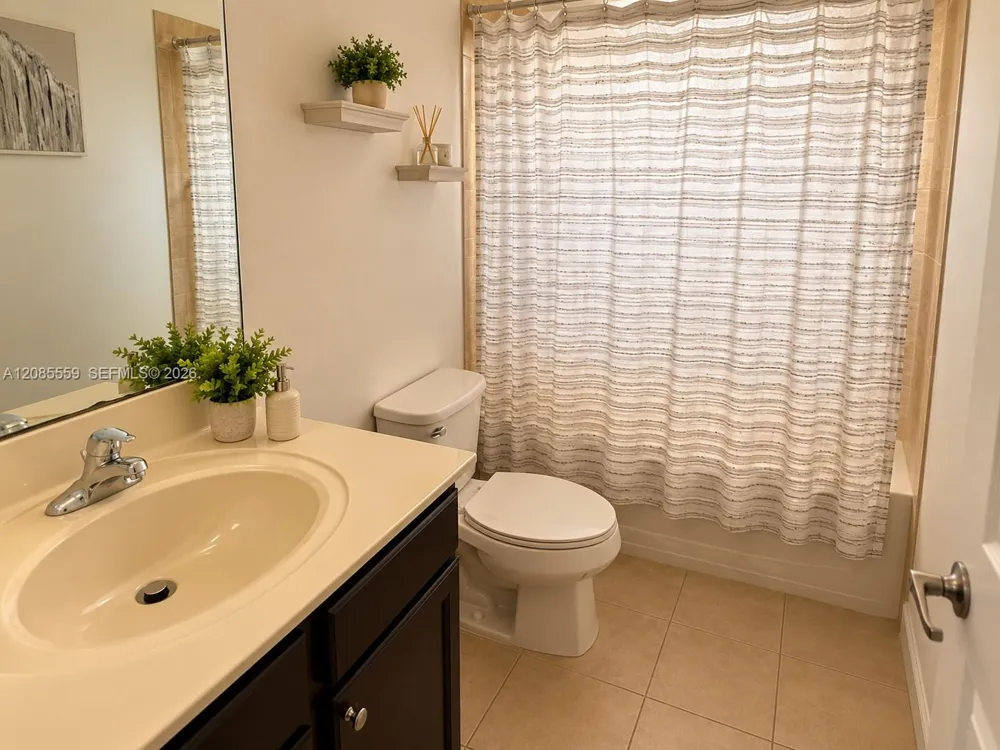 15455 SW 173rd St Miami, FL 33187