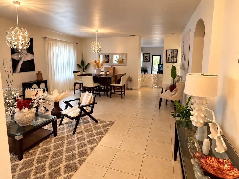 15455 SW 173rd St Miami, FL 33187