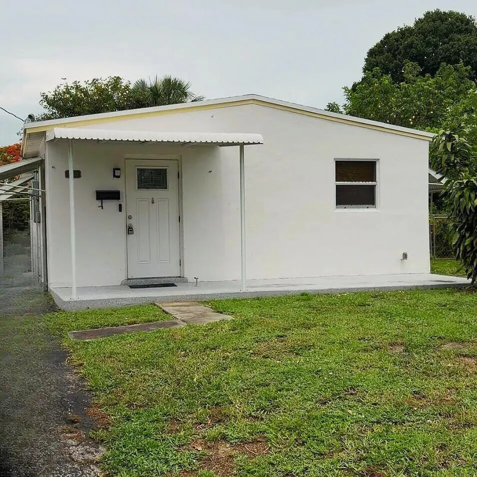 2573 NW 58th Avenue Margate, FL 33063