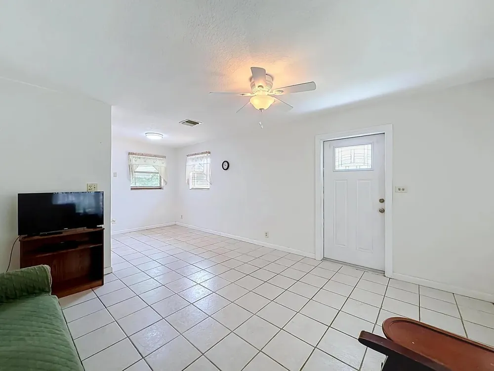 2573 NW 58th Avenue Margate, FL 33063