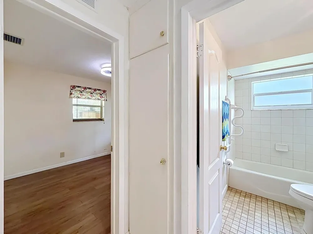 2573 NW 58th Avenue Margate, FL 33063