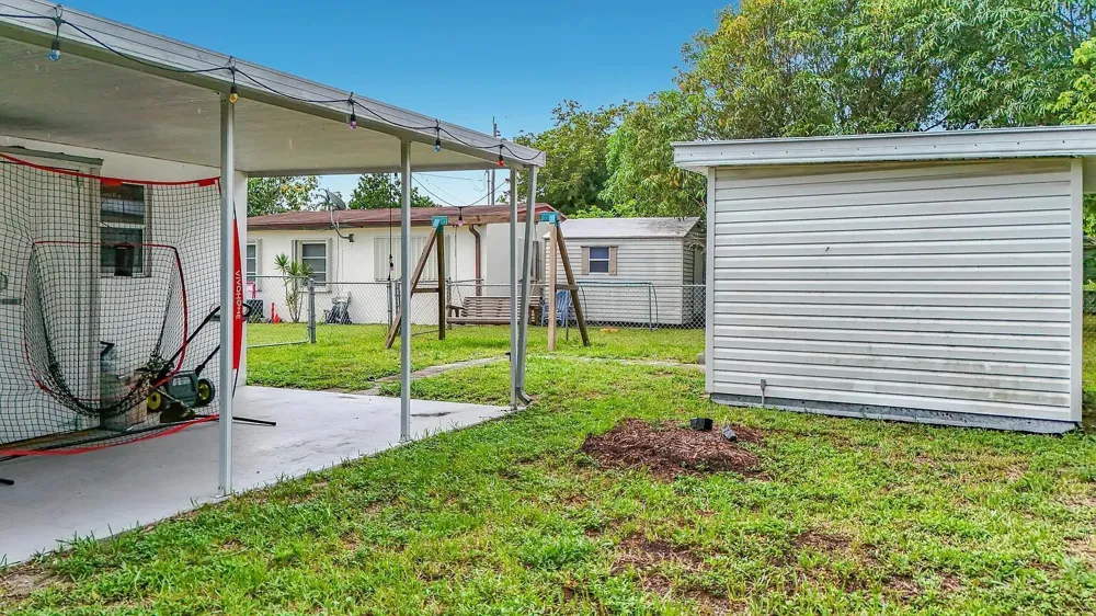 2573 NW 58th Avenue Margate, FL 33063