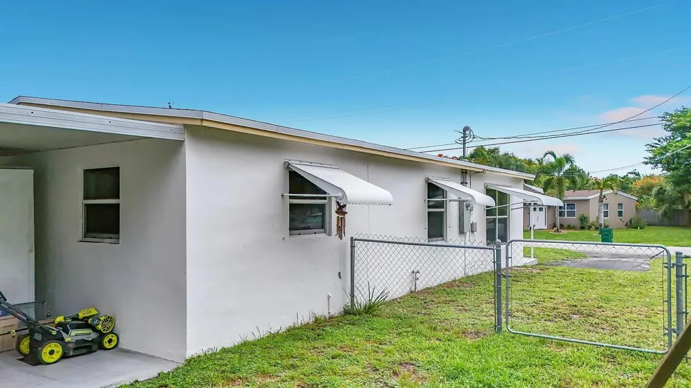 2573 NW 58th Avenue Margate, FL 33063