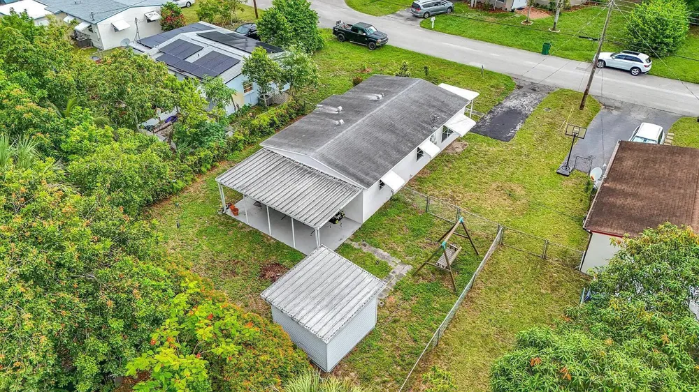 2573 NW 58th Avenue Margate, FL 33063
