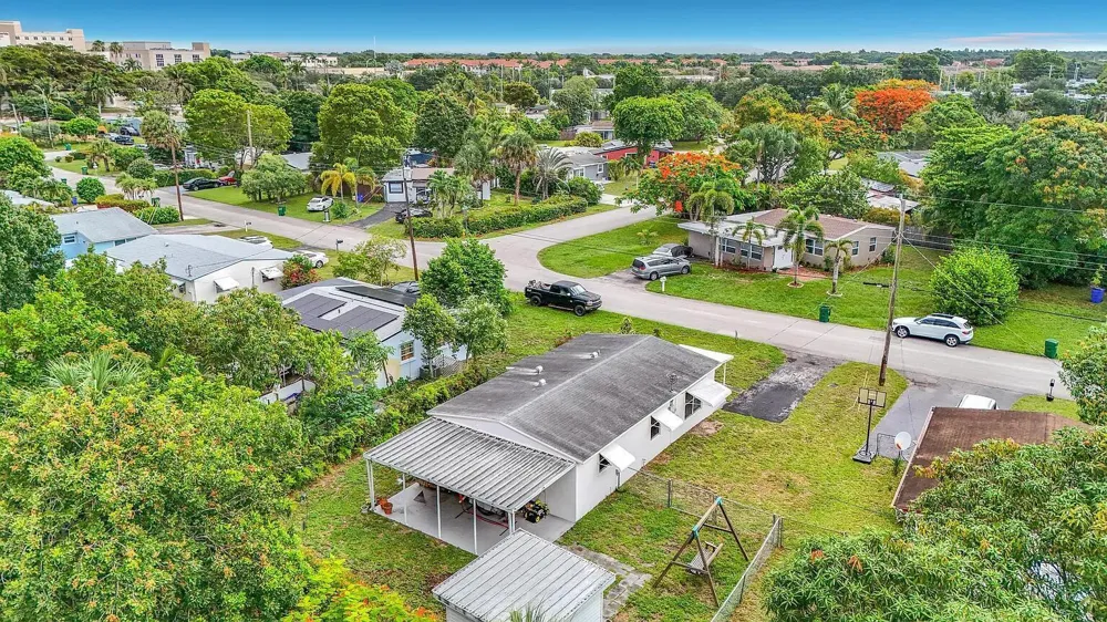 2573 NW 58th Avenue Margate, FL 33063