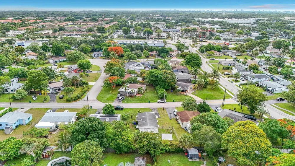 2573 NW 58th Avenue Margate, FL 33063