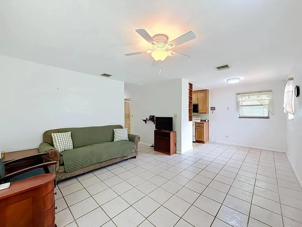 2573 NW 58th Avenue Margate, FL 33063