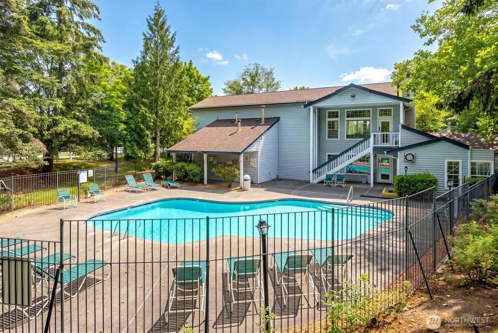 7453 Newcastle Golf Club Road #J301 Newcastle, WA 98059