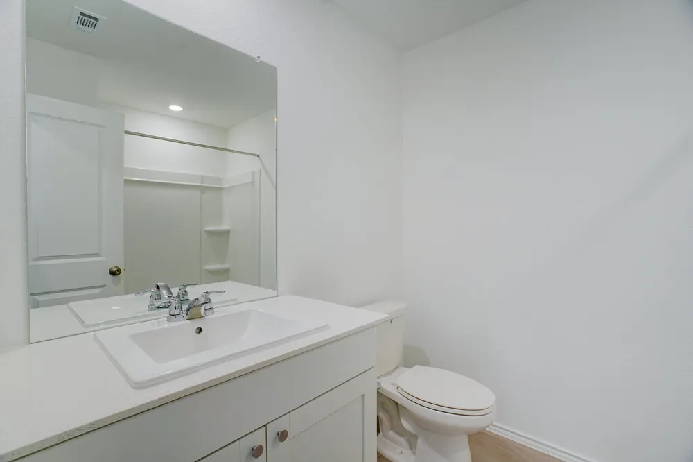 433 Whoopers Loop Uhland, TX 78640