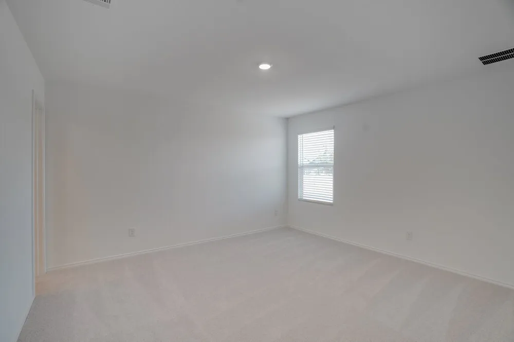 433 Whoopers Loop Uhland, TX 78640