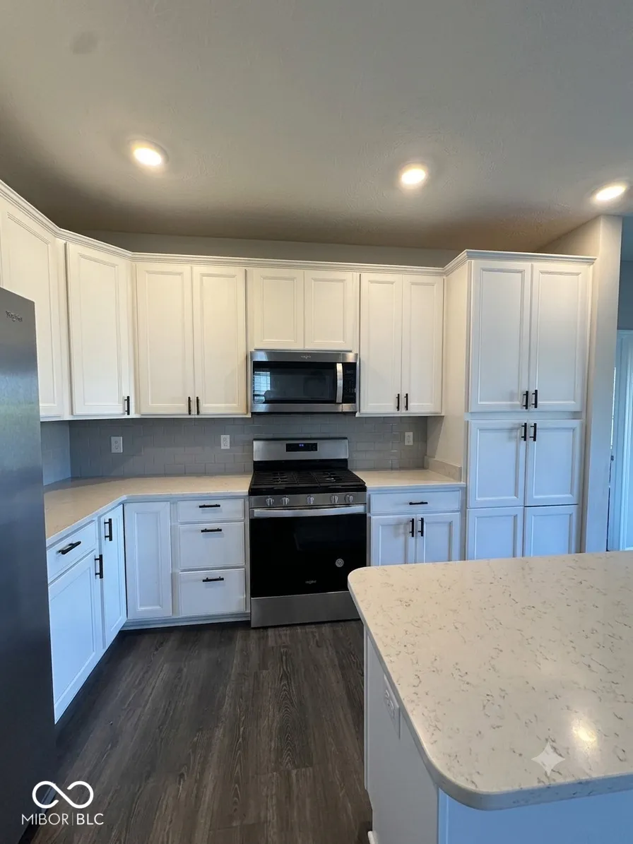 5835 Flat Hill Indianapolis, IN 46239