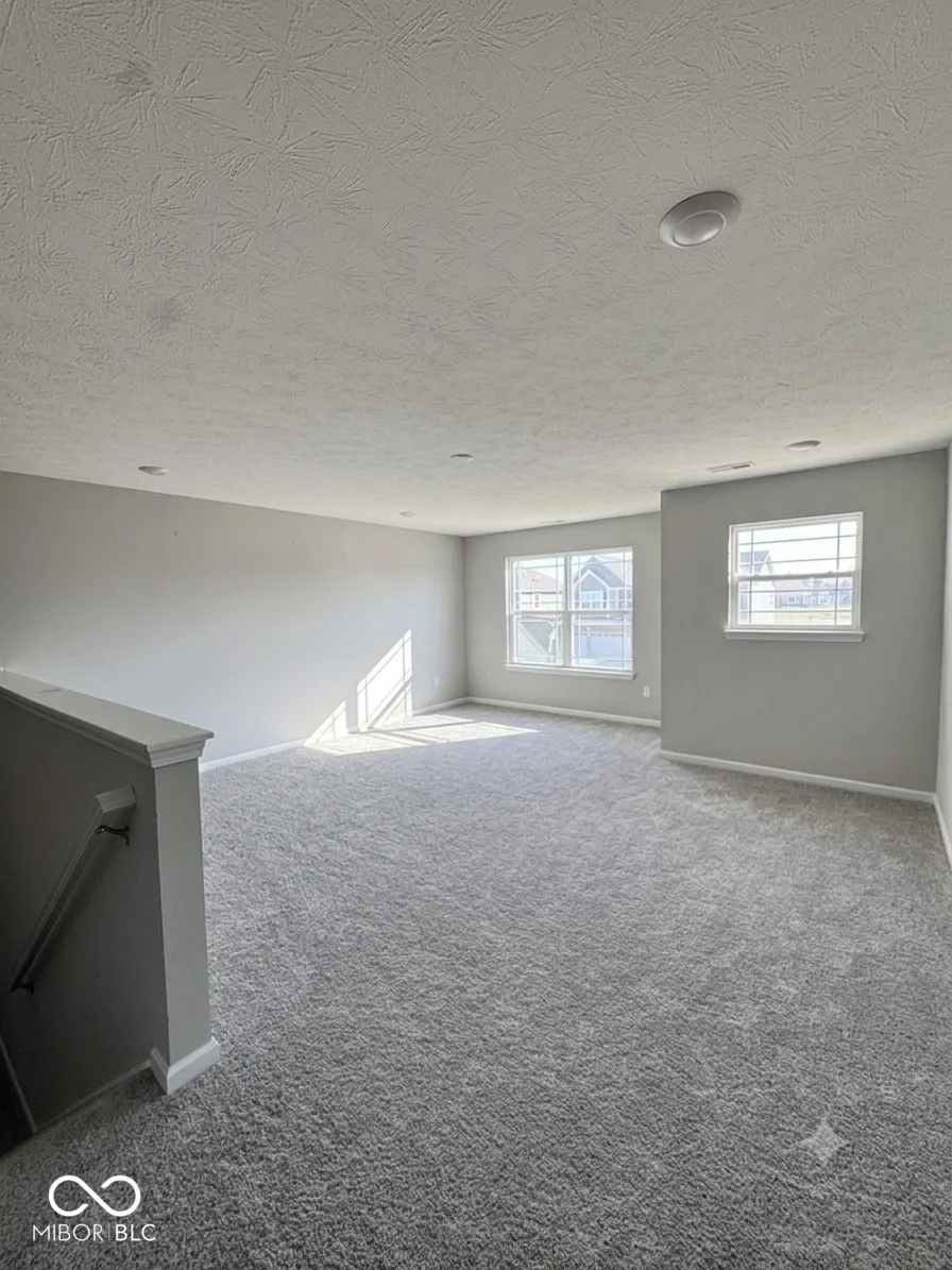 5835 Flat Hill Indianapolis, IN 46239