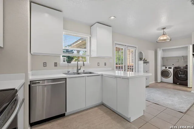 5307 DANNELLY FLD San Antonio, TX 78227