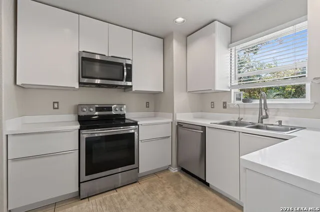 5307 DANNELLY FLD San Antonio, TX 78227