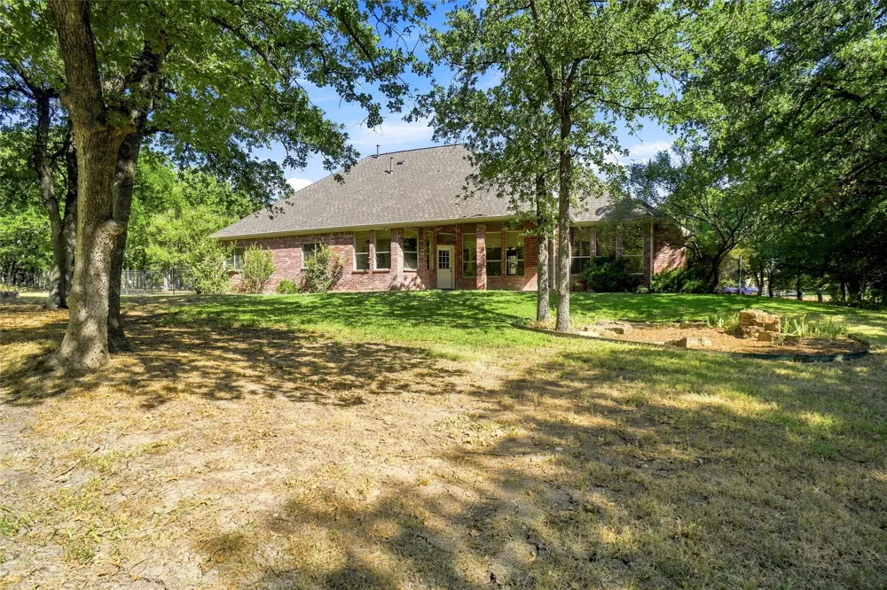 676 Boling Ranch Road Azle, TX 76020