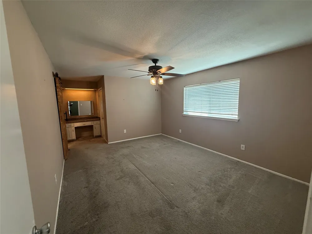 355 Ridgecrest Drive Saginaw, TX 76179