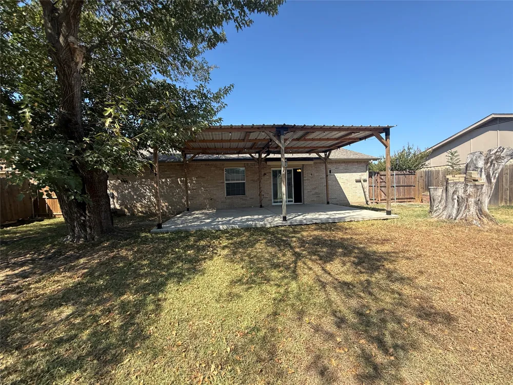 355 Ridgecrest Drive Saginaw, TX 76179