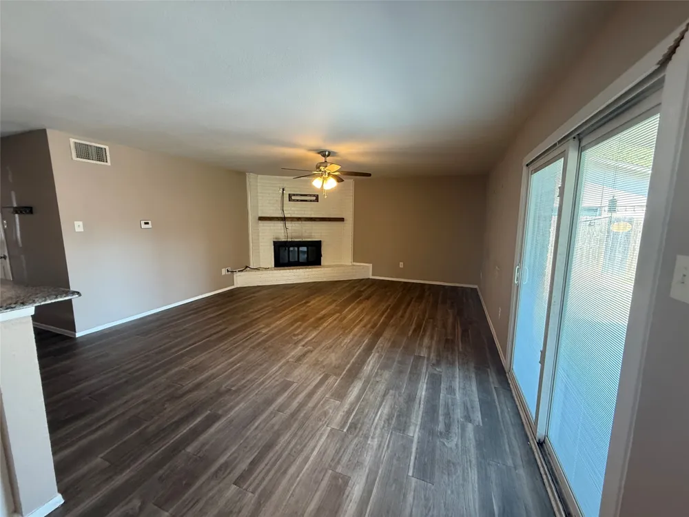 355 Ridgecrest Drive Saginaw, TX 76179