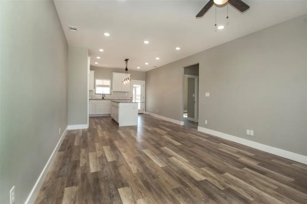 20494 US Highway 377 #C Whitesboro, TX 76273