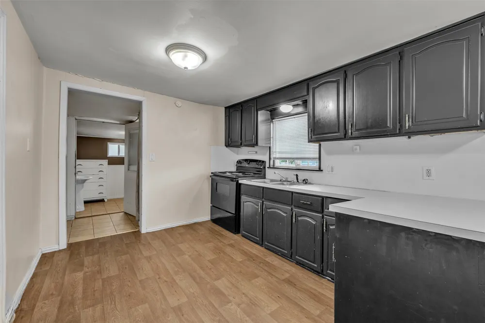 107 Brown Street Mansfield, TX 76063