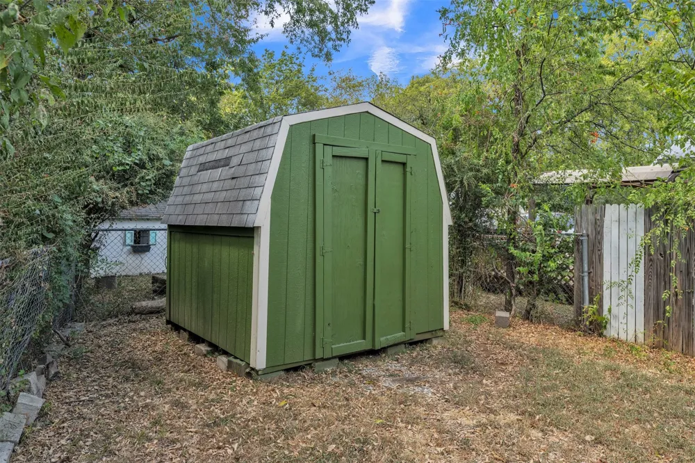 107 Brown Street Mansfield, TX 76063