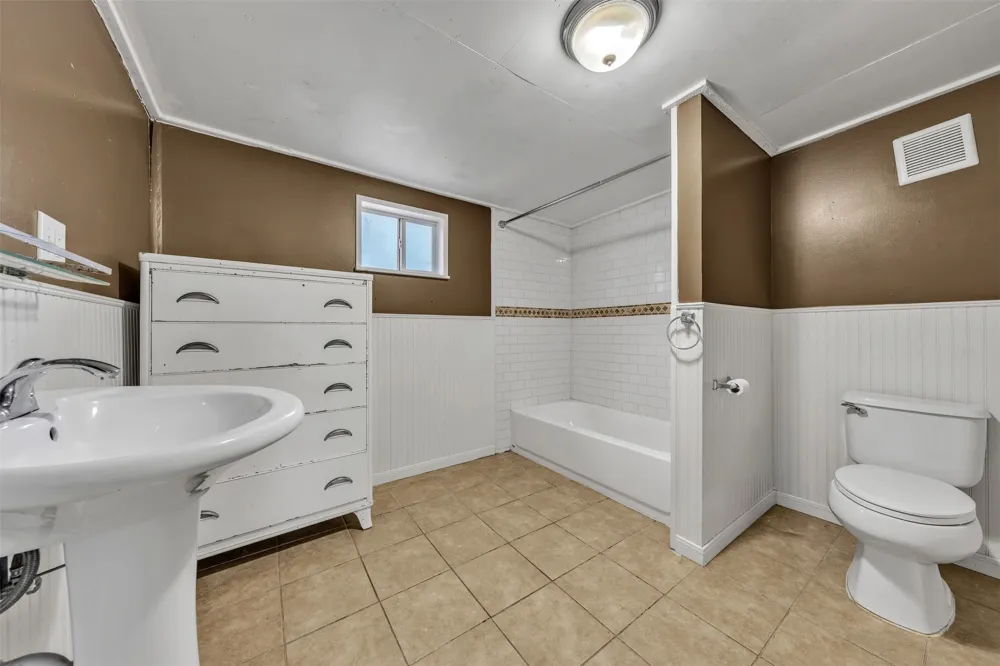 107 Brown Street Mansfield, TX 76063
