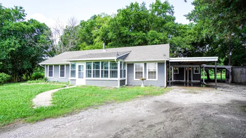 1044 King Road
