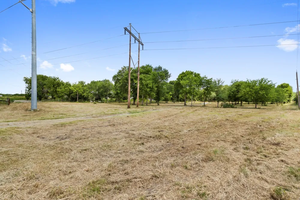 CR 483 Lavon, TX 75166