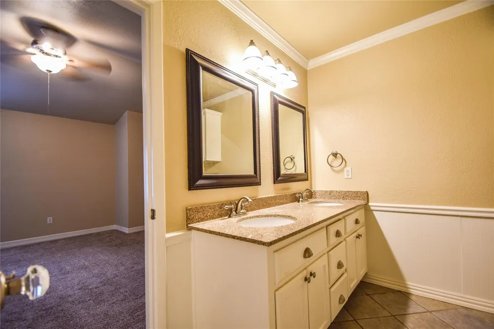 87 Winchester Drive Euless, TX 76039
