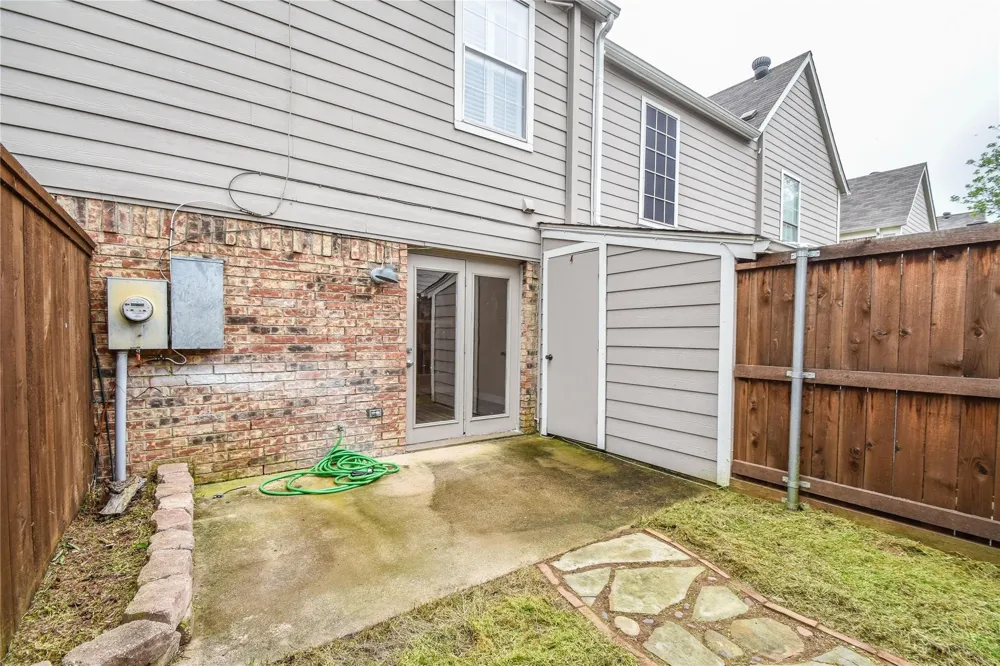 87 Winchester Drive Euless, TX 76039