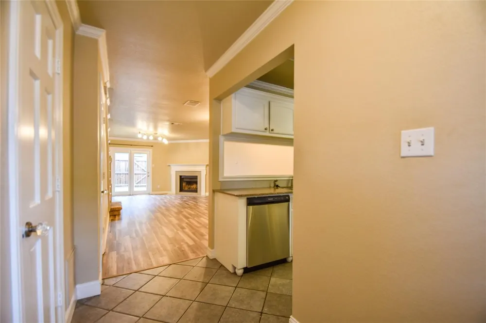 87 Winchester Drive Euless, TX 76039