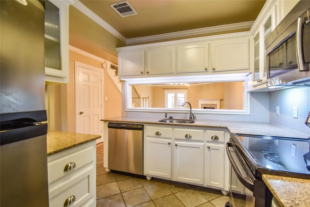 87 Winchester Drive Euless, TX 76039