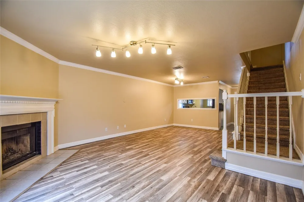 87 Winchester Drive Euless, TX 76039