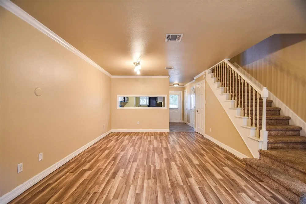 87 Winchester Drive Euless, TX 76039