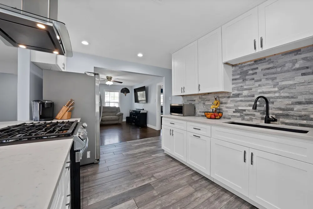 4622 Newmore Avenue Dallas, TX 75209