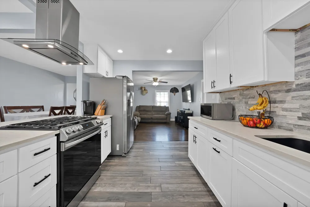 4622 Newmore Avenue Dallas, TX 75209