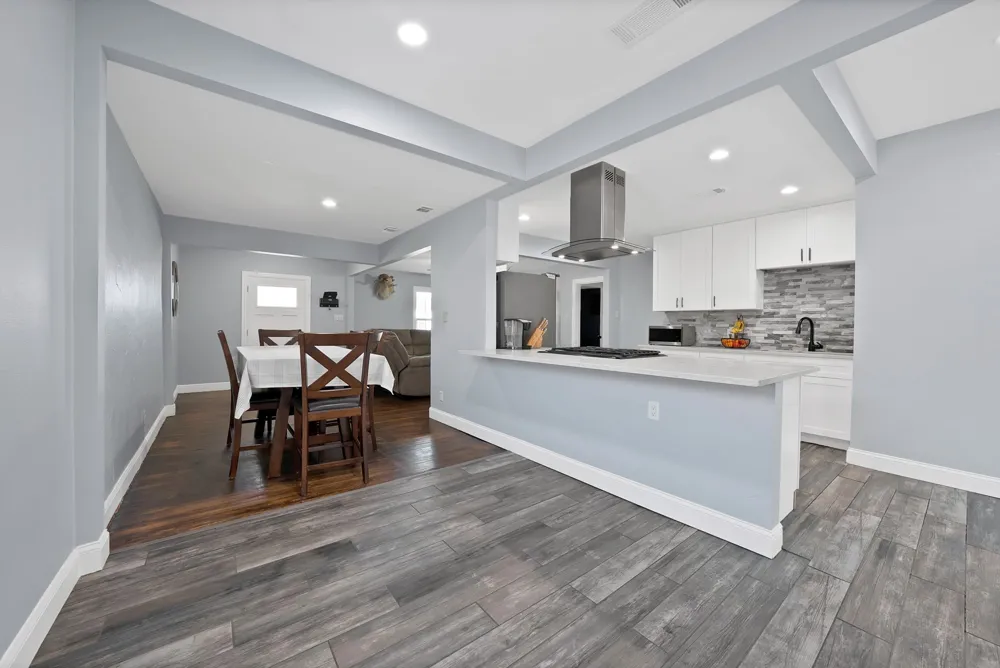 4622 Newmore Avenue Dallas, TX 75209