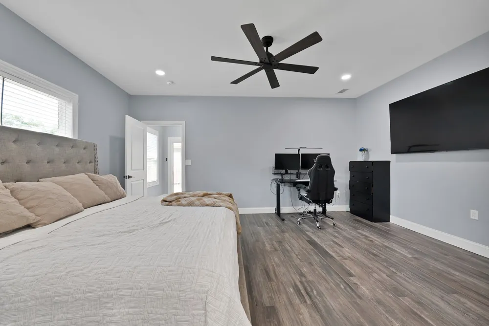 4622 Newmore Avenue Dallas, TX 75209