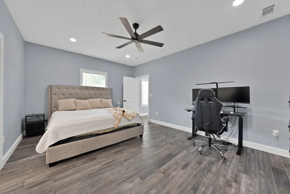 4622 Newmore Avenue Dallas, TX 75209