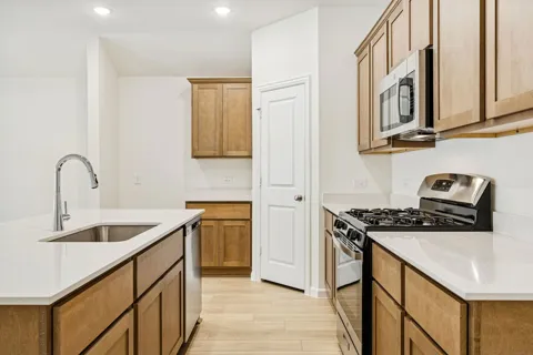 2506 Canadian Way