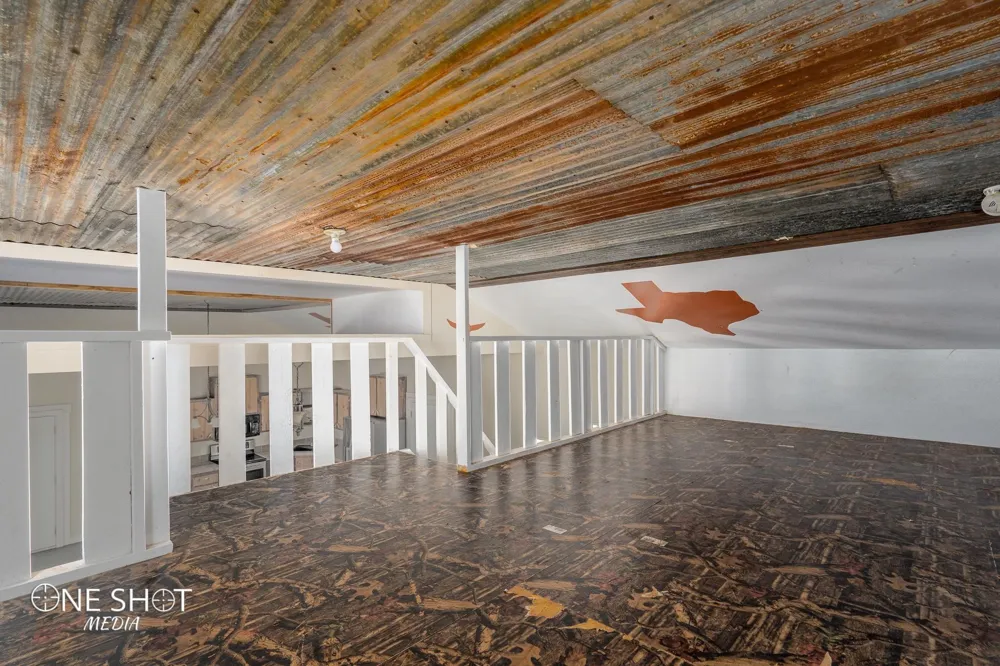 542 Mccartney Lane Tye, TX 79563