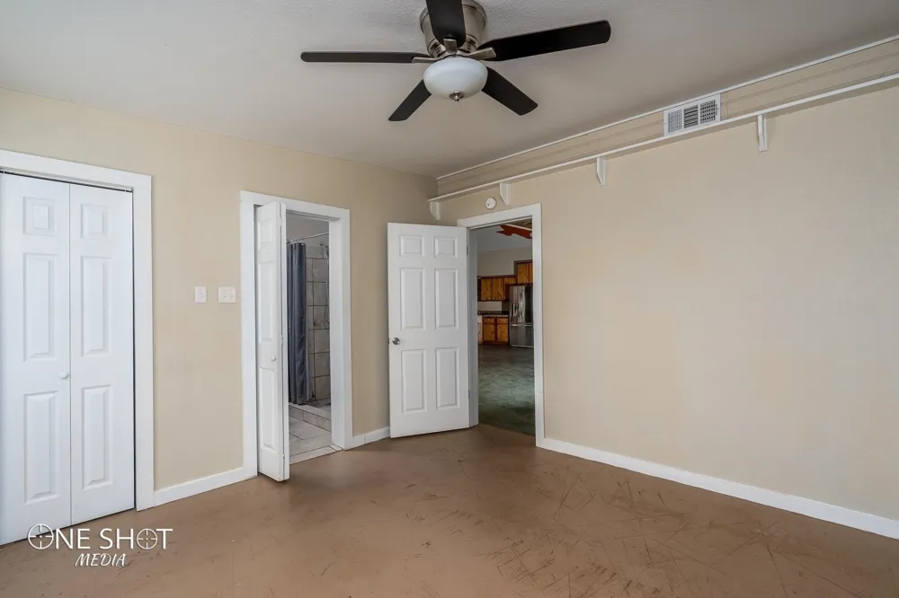 542 Mccartney Lane Tye, TX 79563