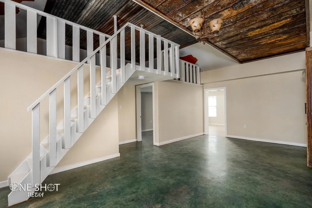 542 Mccartney Lane Tye, TX 79563