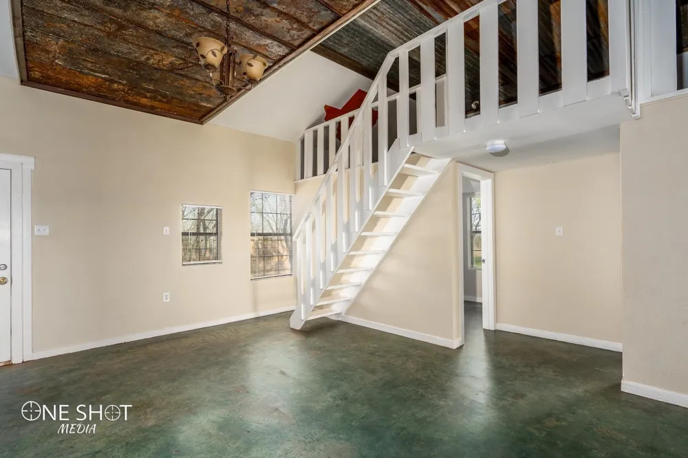 542 Mccartney Lane Tye, TX 79563