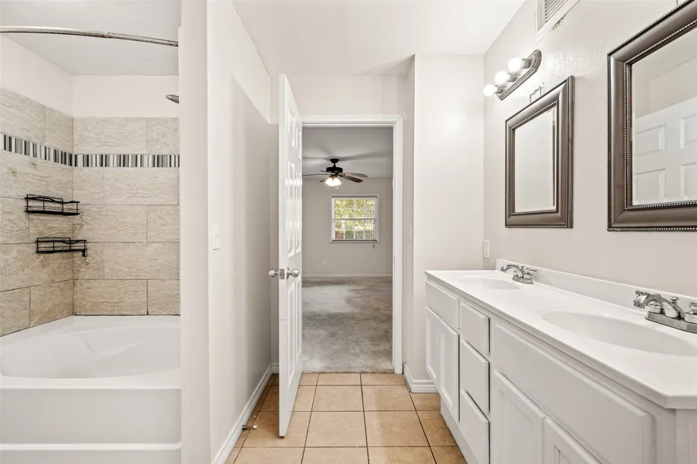 407 John Arden Drive Waxahachie, TX 75165